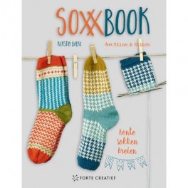 Soxx Book ism LANG Yarns